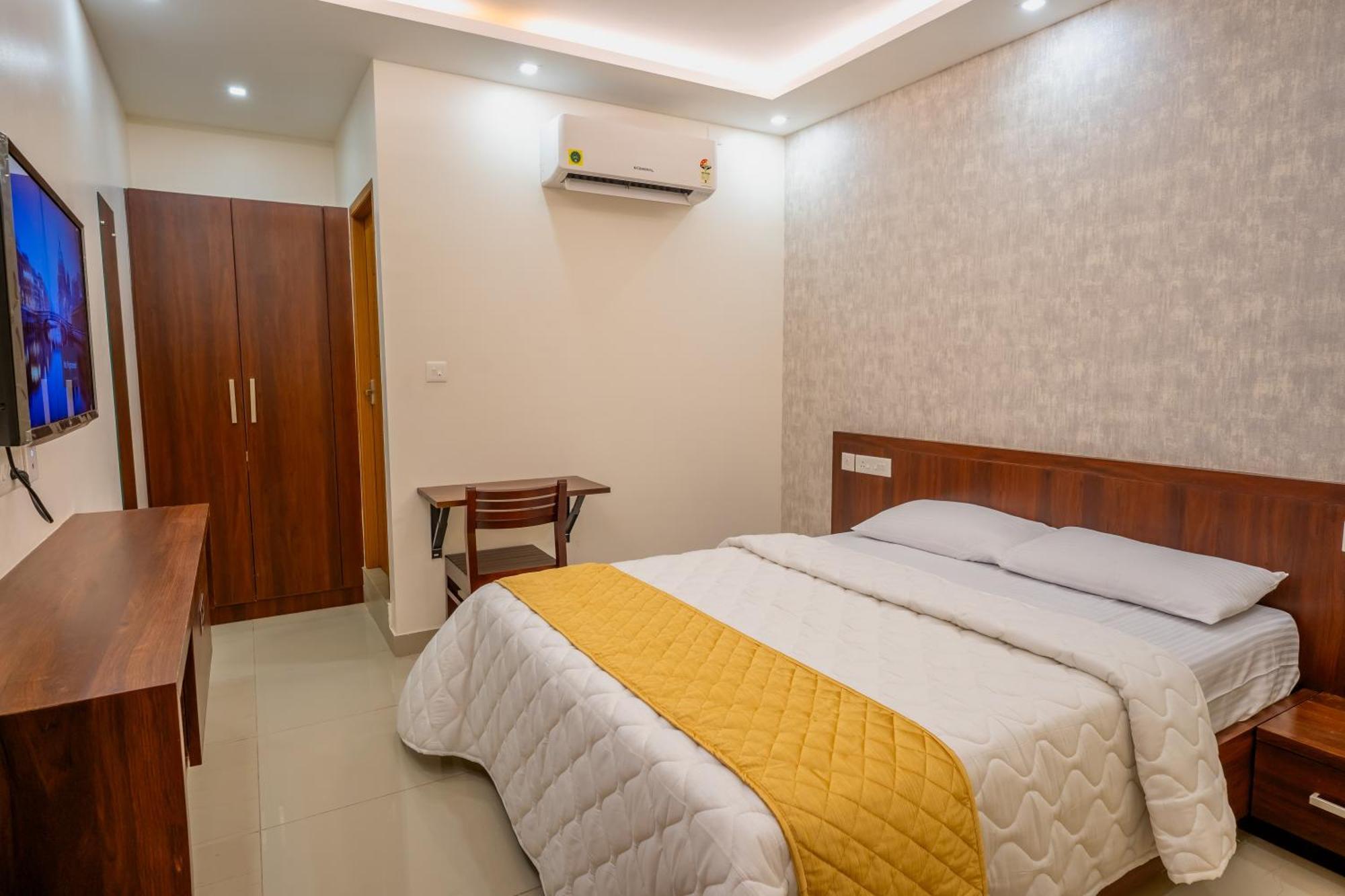 Metro Residency Hotel Tirur Екстериор снимка