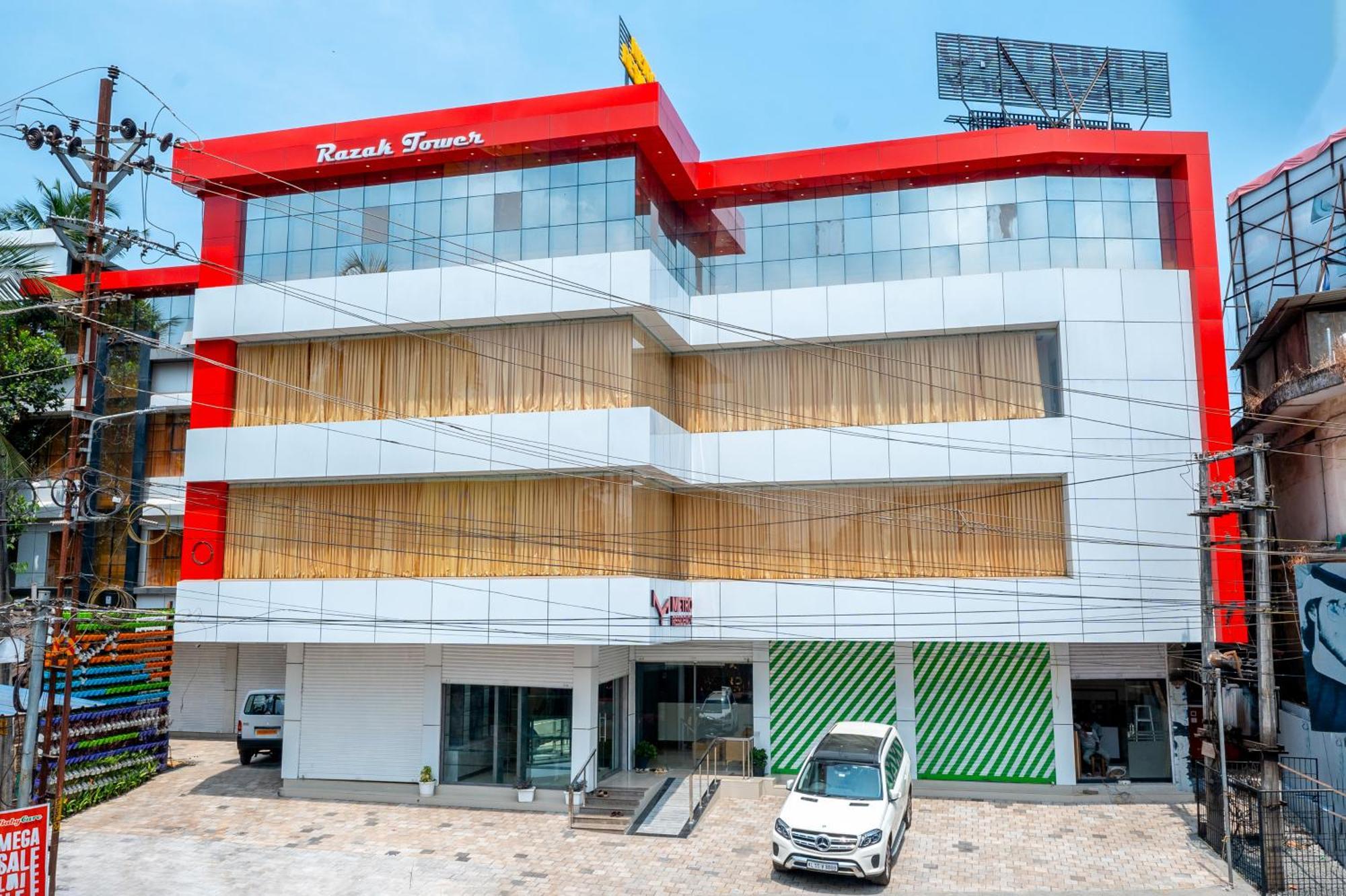 Metro Residency Hotel Tirur Екстериор снимка
